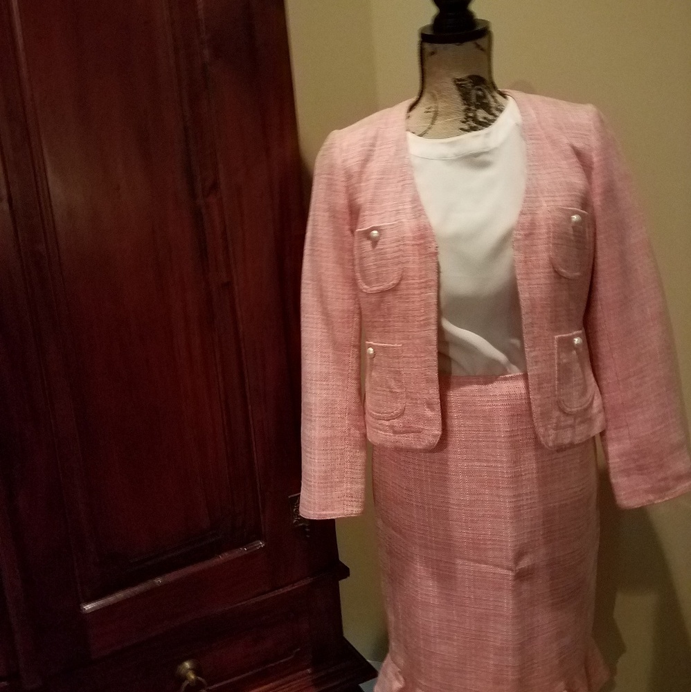 Apostrophe Suit